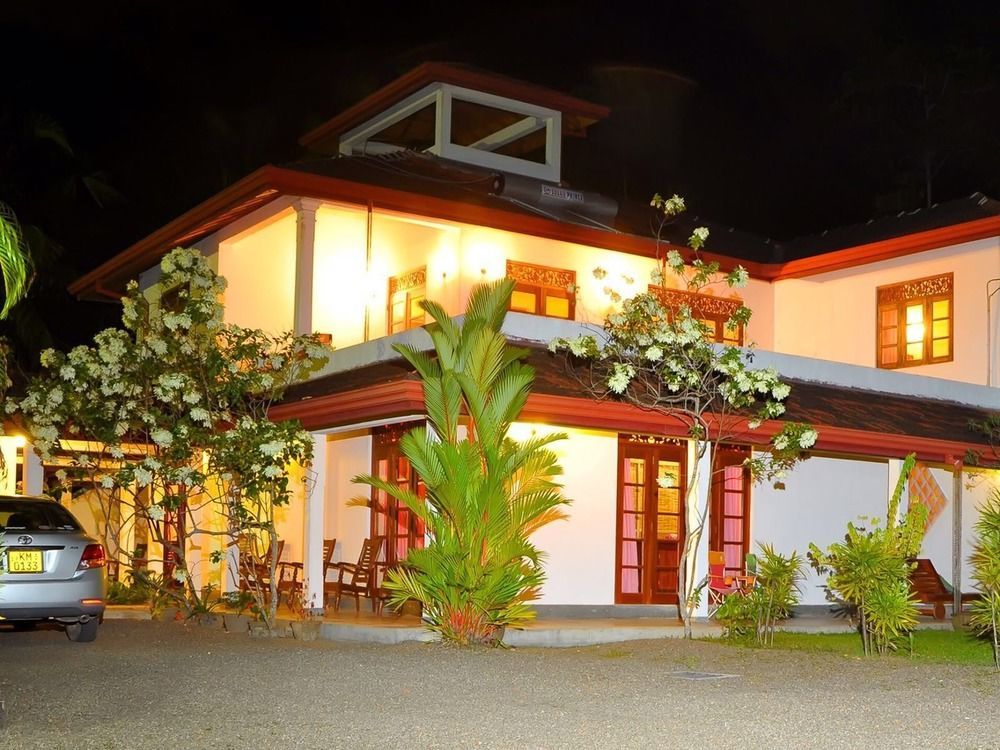 Sakura Villa Bentota Esterno foto