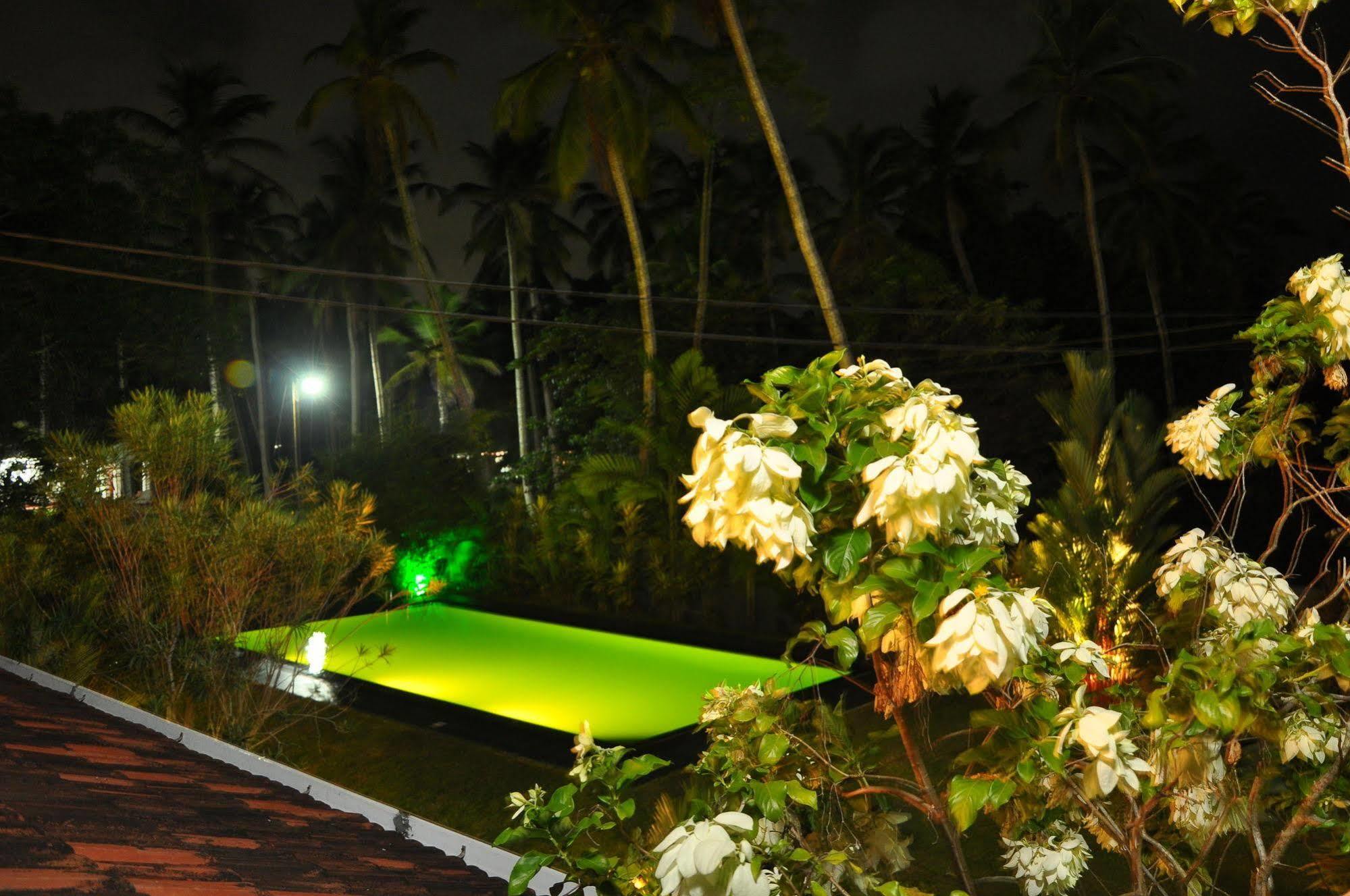 Sakura Villa Bentota Esterno foto