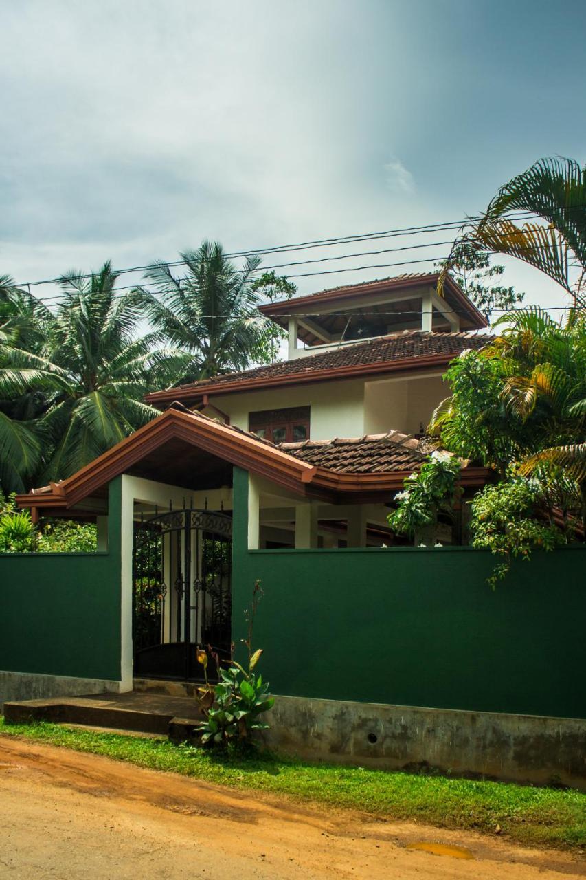 Sakura Villa Bentota Esterno foto