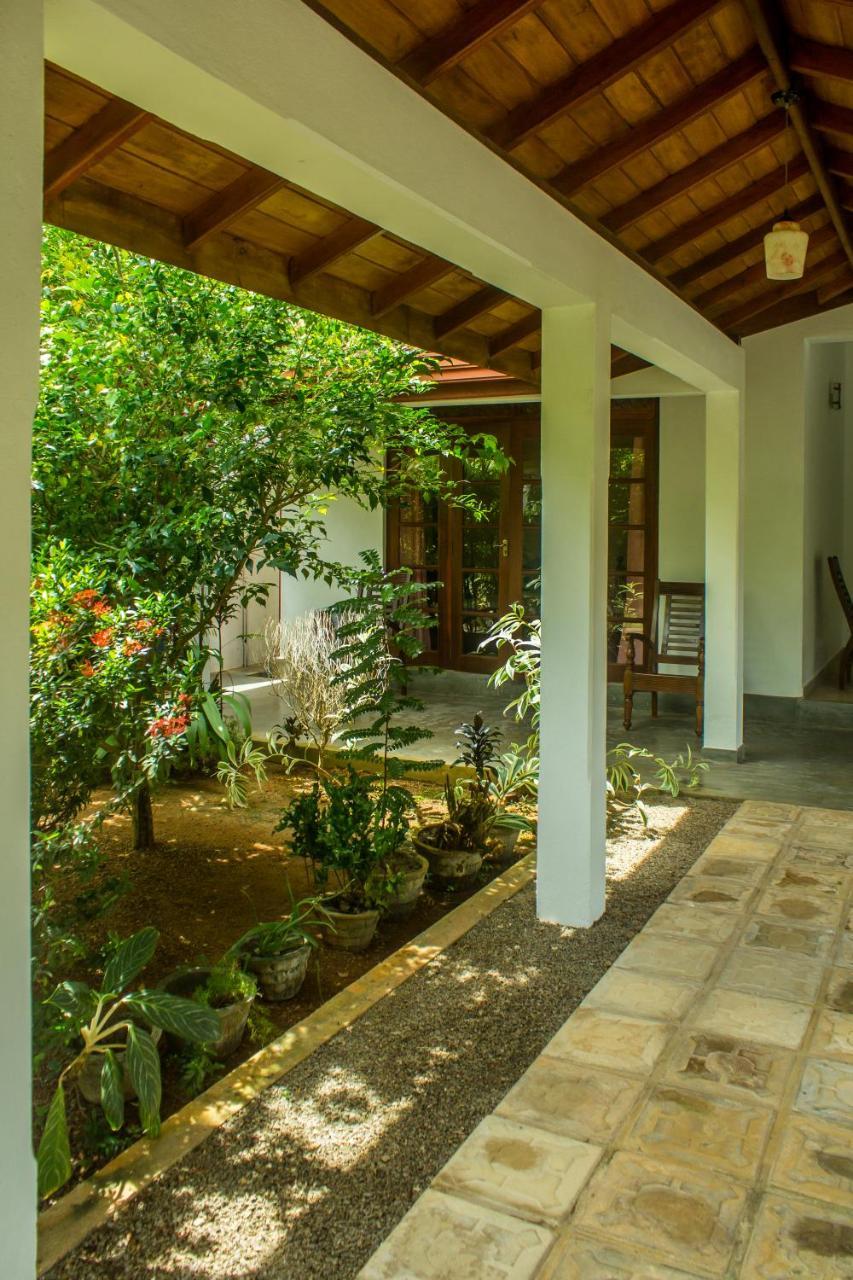 Sakura Villa Bentota Esterno foto